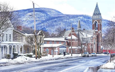 The Best Winter Getaways in Vermont - Vermont Explored