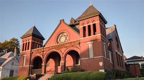 Selma's only synagogue has 4 members and is fighting for its life ...