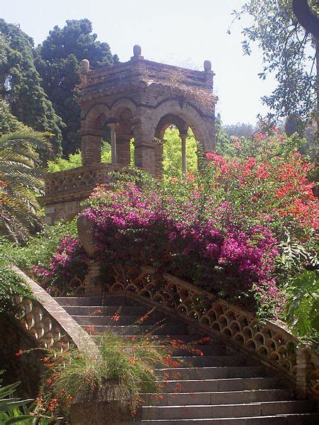 The Public Gardens of Taormina, Sicily | Creative Travel Spot