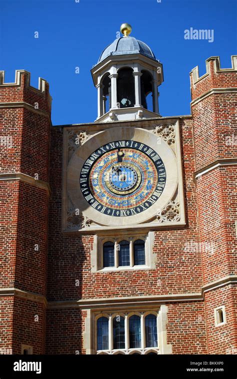 Hampton Court Palace Henry VIII Tudor Clock Stock Photo - Alamy