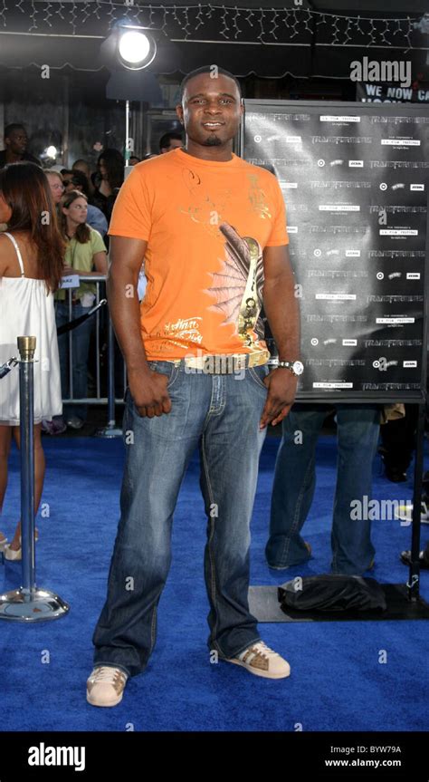 Darius McCrary Premiere of 'Transformers' held at the Mann Village ...