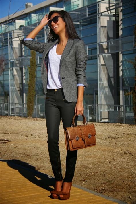 Smart-Casual Wear Ideas for Girls At work ~ Entertainment News, Photos & Videos - Calgary ...