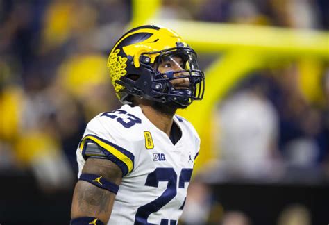 Mike Barrett adds captain to Michigan Man legacy - Maize&BlueReview ...