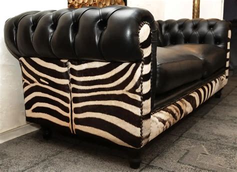 Zebra Sofa with Real Zebra Skin and Black Leather | Decoración cebra ...