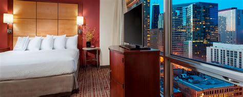 Downtown Chicago River North Hotels | Residence Inn Chicago Downtown ...