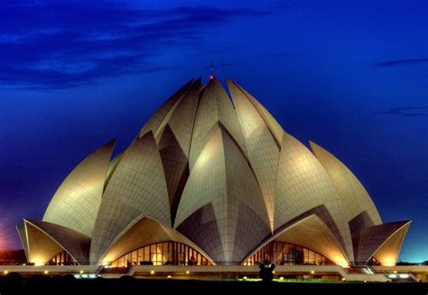 Delhi Tourism | Top Tourist Places to Visit & Travel Guide to Delhi