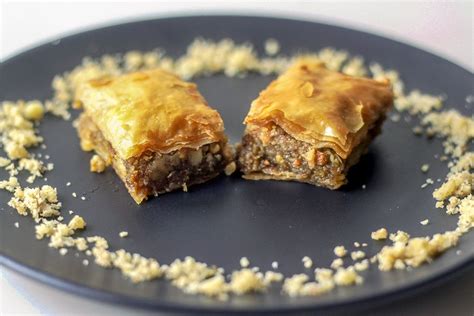 Lebanese Style Baklava with Walnuts and Pistachios | Foodieverse | Recipe | Baklava, Pistachio ...