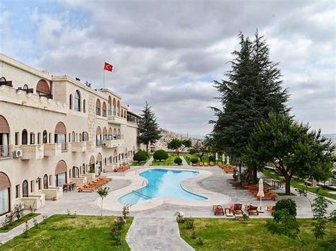 Uçhisar Kaya │ Kapadokya Hotels Booking