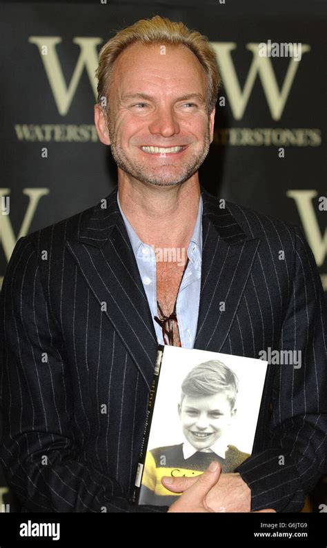 Singer sting photocall book signing autobiography hi-res stock photography and images - Alamy