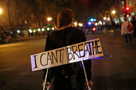 The most powerful Eric Garner protest signs: I can't breathe, black lives matter | IBTimes UK