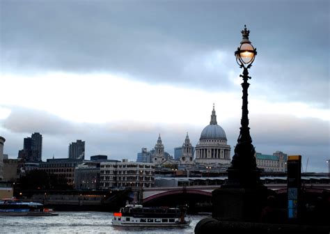 Christmas in London: The Christmas Carol Guide - About Time Magazine