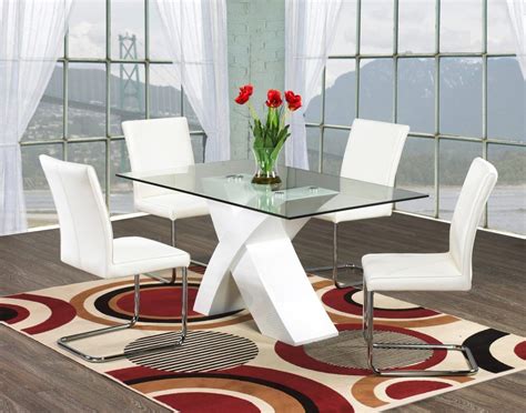 How to Choose Modern Glass Dining Table | Modern glass dining table, Round dining table modern ...