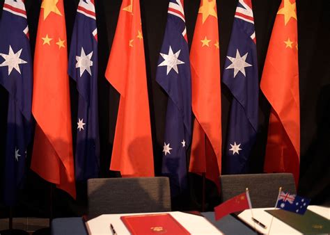 China, Australia to Hold Trade Talks Next Week: Guardian - Bloomberg