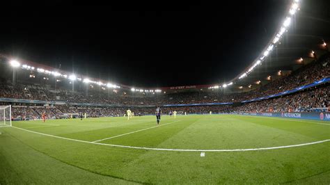 Paris mayor says PSG need Parc des Princes stadium expansion - ESPN FC