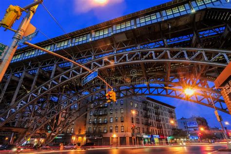 125th Street Subway Station - New York City Editorial Stock Photo - Image of train, building ...