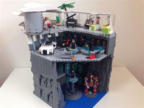 Ironman Malibu Mansion | Lego iron man, Lego pictures, Cool lego creations