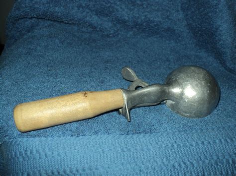 Vintage Wooden Handle Ice Cream Scoopmade in Japan - Etsy