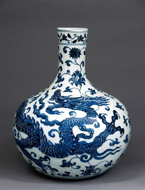 70 best Chinese Porcelain Vases/Flasks/Jars images on Pinterest ...