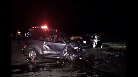 Man killed in late night crash