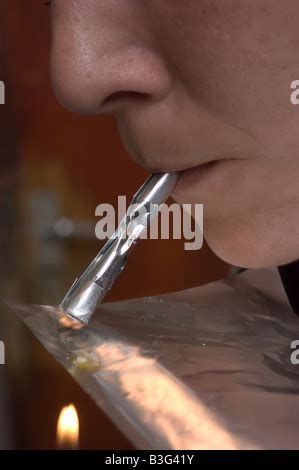 Smoking crack cocaine Stock Photo: 19394657 - Alamy