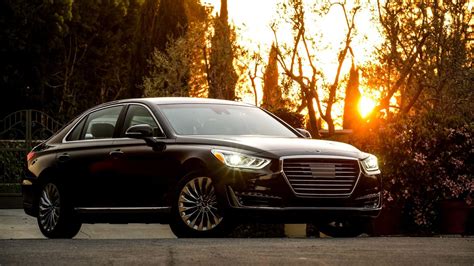 2019 Genesis G90: High luxury, higher value - CNET