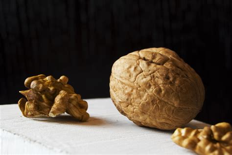 Walnuts Weight Loss Study Suggest They Change How You Crave Fat