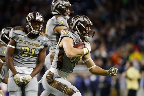 PJ Fleck and Western Michigan uniforms - The Daily Gopher