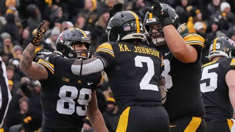 Iowa Football: Hawkeyes players preview Minnesota matchup