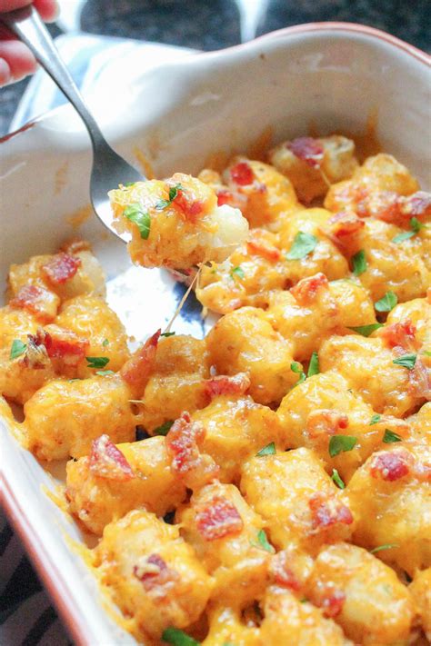 Tater Tots with Bacon and Cheddar Cheese | Spanglish Spoon