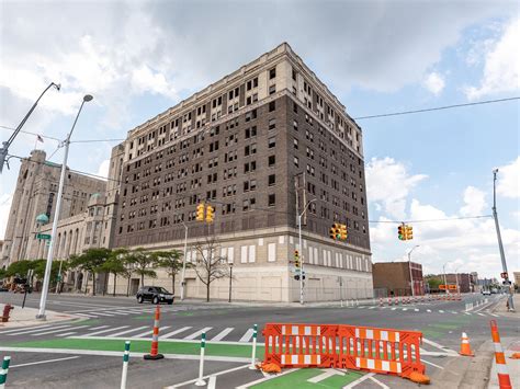 16 abandoned buildings in Detroit that need to be redeveloped - Curbed Detroit