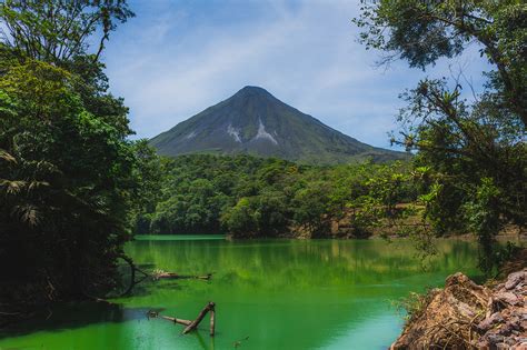 Volcano Hike and Hot River - Jungle Tours Costa Rica