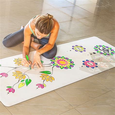 Make your own personalised yoga mat with custom designs using markers! | Yoga mat diy, Diy yoga ...