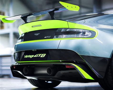 2017 Aston Martin Vantage GT8 Car HD Wallpaper Preview | 10wallpaper.com