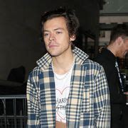 Harry Styles - Fan theories, sexuality, dating rumours and latest news