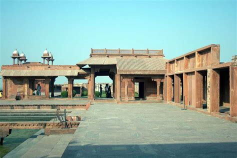 Fatehpur Sikri (Agra) History, Timings, Images - Holidify