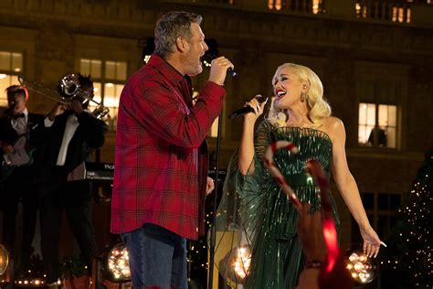 Watch Every Blake Shelton and Gwen Stefani Song Duet | Flipboard