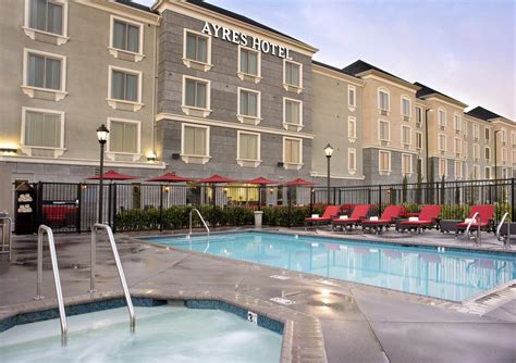 Ayres Hotel Fountain Valley, CA - See Discounts