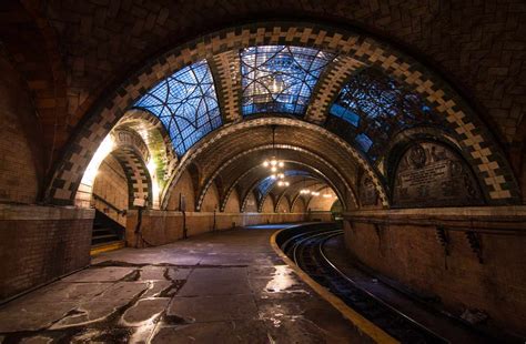 New York City Hall Subway Station [1220x800] : r/AbandonedPorn