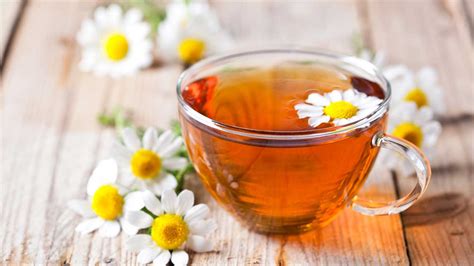 5 Ways Chamomile Tea Benefits Your Health