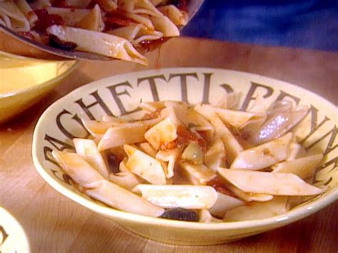 Pasta Puttanesca Recipe | Michael Chiarello | Food Network