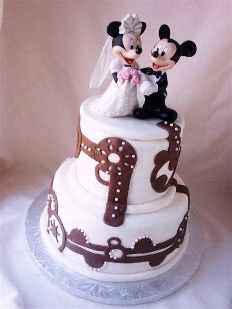 1001 + ideas for the cutest Minnie Mouse cake for your little one