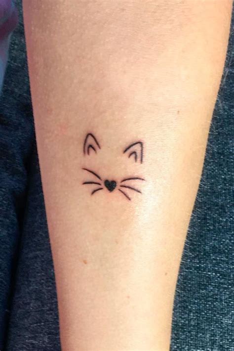 A Cat Tattoos Guide To Help You Choose % | Minimalist cat tattoo ...