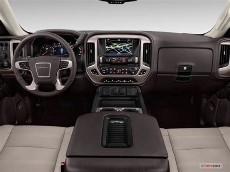 2017 GMC Sierra 1500 Interior | U.S. News & World Report