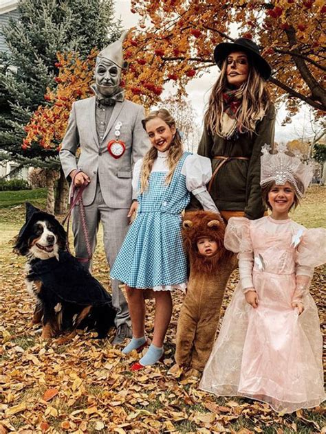 Family Halloween Costume Ideas 2019 | Modern Fashion Blog