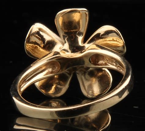 14K Yellow Gold Flower Ring : EBTH