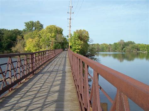 The Fox River Trail, Illinois. Ride from Oswego to Algonquin.