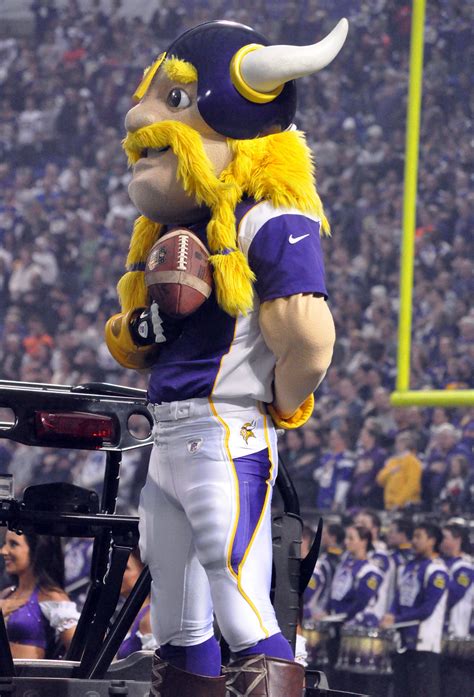 Viktor the Viking (Minnesota Vikings) | SportsMascots Wikia | Fandom