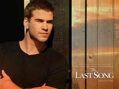 Download Hemsworth Movie The Last Song (2010) Wallpaper