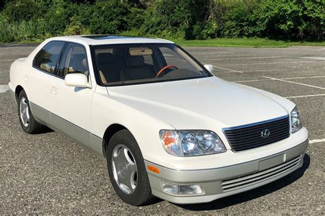 2000 Lexus LS400 | Connors Motorcar Company