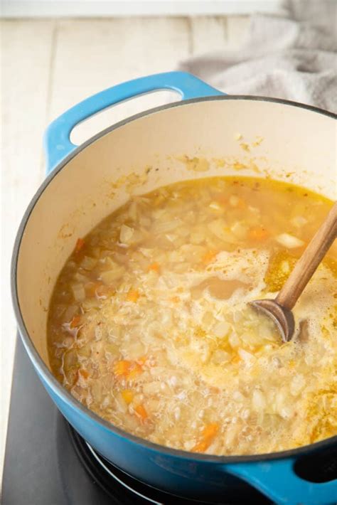 Fennel Soup with Pasta & White Beans - Connoisseurus Veg